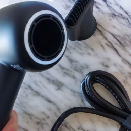 Inteligentna suszarka do włosów z jonizacją Air Essence™ MistralBlast iQ Ionic Black photo review