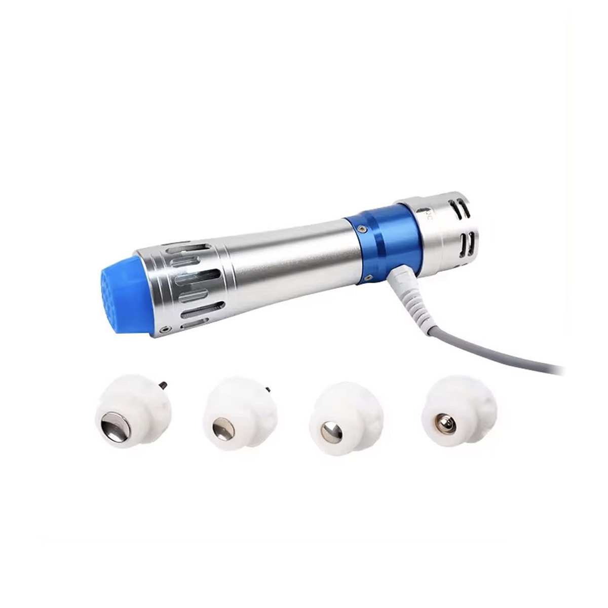 Aplikator Air Essence™ Vortex V6+ do terapii elektromagnetyczną falą uderzeniową wraz z wymiennymi końcówkami, umożliwiający precyzyjną pracę z wybranymi obszarami tkanek w fizjoterapii.