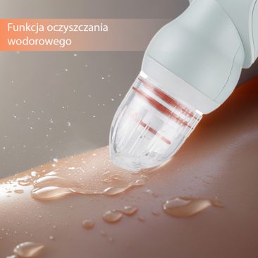 Zbliżenie skóry z kroplami wody przedstawia pracującą końcówkę urządzenie Air Essence™ Hydro Oxygen 6w1; polski tekst w rogu brzmi 