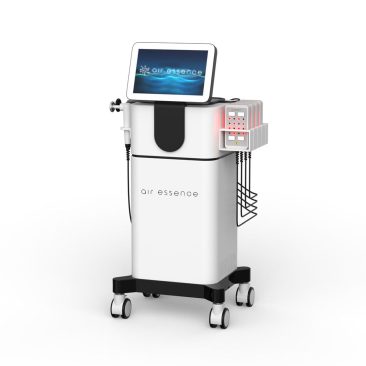 Air Essence™ Vortex V4 to profesjonalne urządzenie do terapii falą uderzeniową, TECAR CET/RET oraz EMS, przeznaczone do gabinetów fizjoterapii i kosmetologii estetycznej. Na zdjęciu widoczny jest mobilny aparat z ekranem dotykowym i zestawem aplikatorów, umożliwiający terapię bólu, regenerację tkanek oraz modelowanie sylwetki.