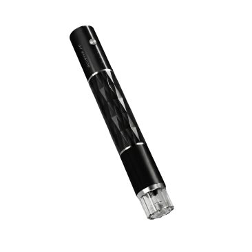 Air Essence™ Dermapen Pen Pulse profesjonalne urządzenie do mezoterapii mikroigłowej w eleganckiej, czarnej obudowie z wymiennym kartridżem mikroigłowym. Precyzyjny dermapen do mikronakłuć skóry twarzy i ciała, przeznaczony do stymulacji kolagenu, poprawy jędrności oraz redukcji zmarszczek i blizn.